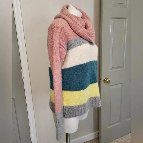 Lou & Grey For LOFT Plushfuzz Wool/Alpaca Blend Colorblock Turtleneck Sweater(M) - Picture 3 of 8